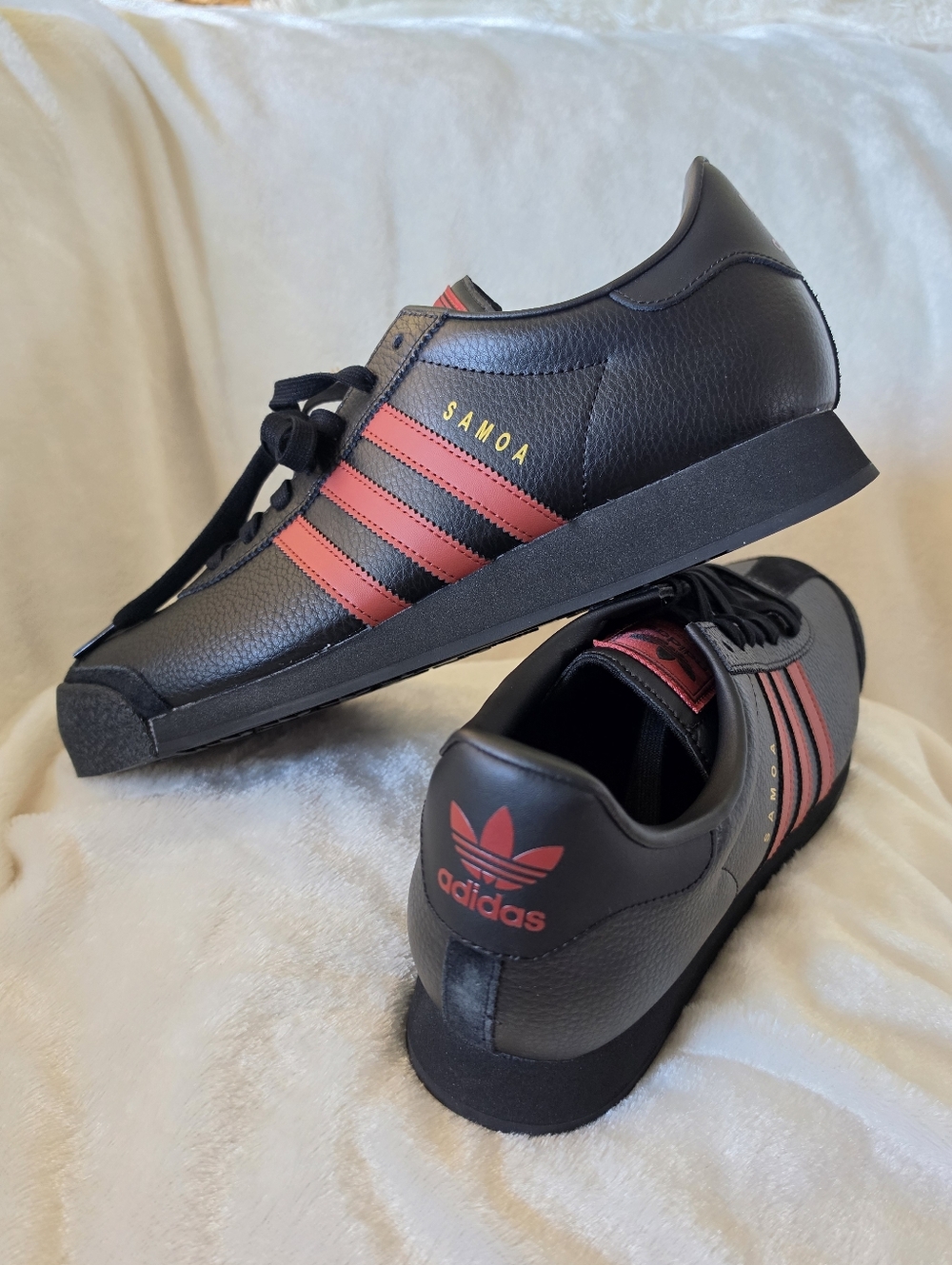 Adidas Originals Samoa Men's Assorted Size Black/Red JQ0046 Size 12 *NEW*